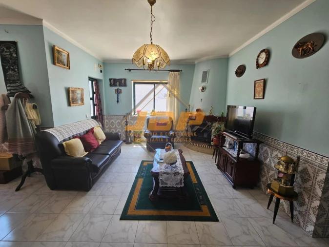 Moradia T3 para Venda em Alfeizerão Foto 3