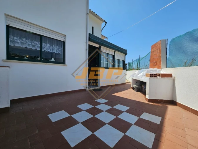 Moradia T3 para Venda em Alfeizerão Foto 21