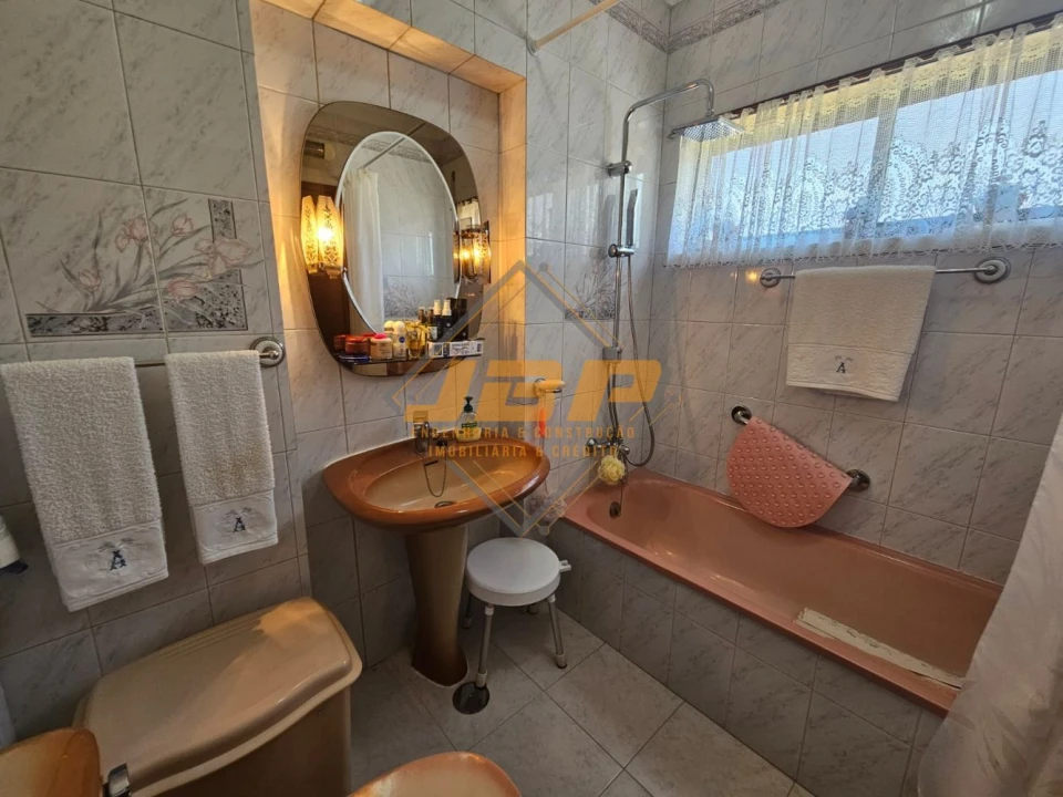 Moradia T3 para Venda em Alfeizerão Foto 36