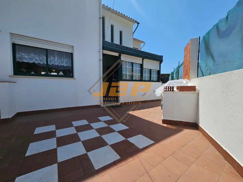 Moradia T3 para Venda em Alfeizerão Foto 28