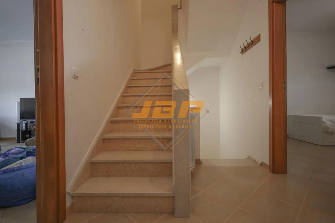 Moradia T4 para Venda em Alfeizerão Foto 13