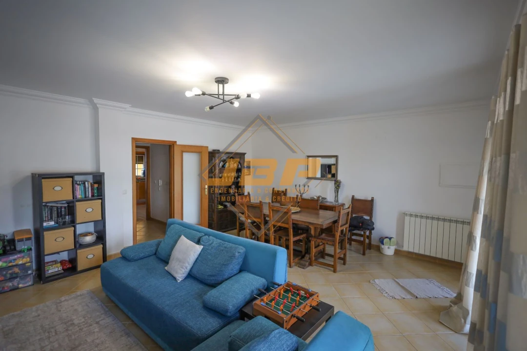 Moradia T4 para Venda em Alfeizerão Foto 4