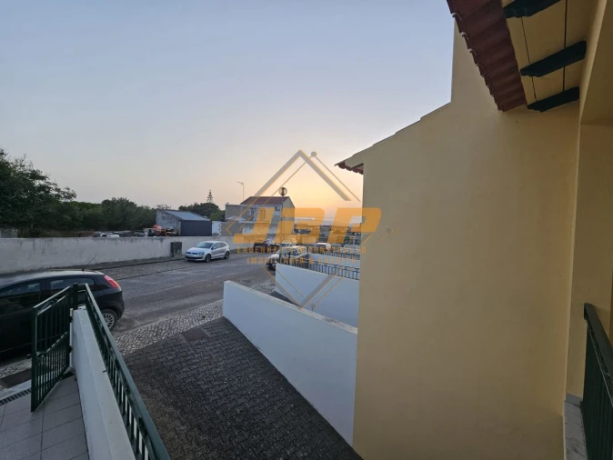 Moradia T4 para Venda em Alfeizerão Foto 38