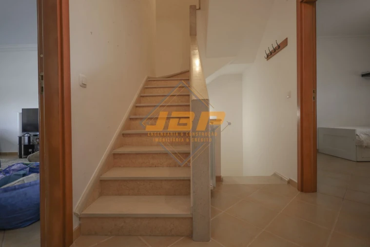 Moradia T4 para Venda em Alfeizerão Foto 13