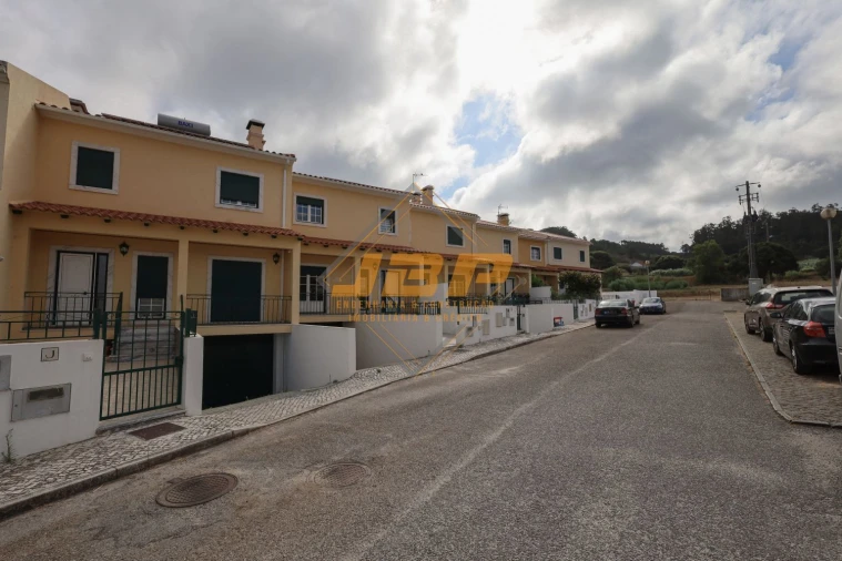 Moradia T4 para Venda em Alfeizerão Foto 35