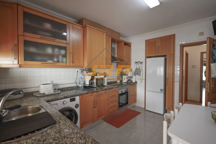 Moradia T4 para Venda em Alfeizerão Foto 3