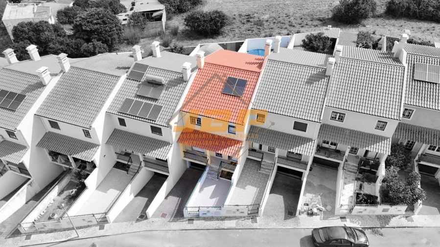 Moradia T4 para Venda em Alfeizerão Foto 39