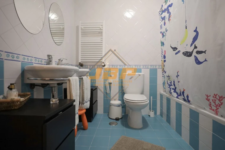 Moradia T4 para Venda em Alfeizerão Foto 24