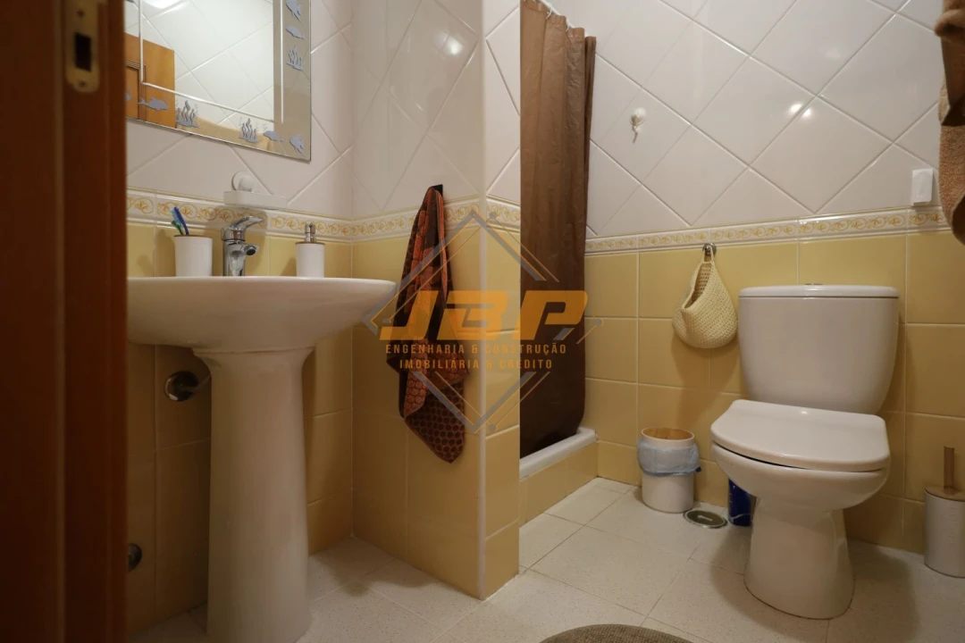 Moradia T4 para Venda em Alfeizerão Foto 12