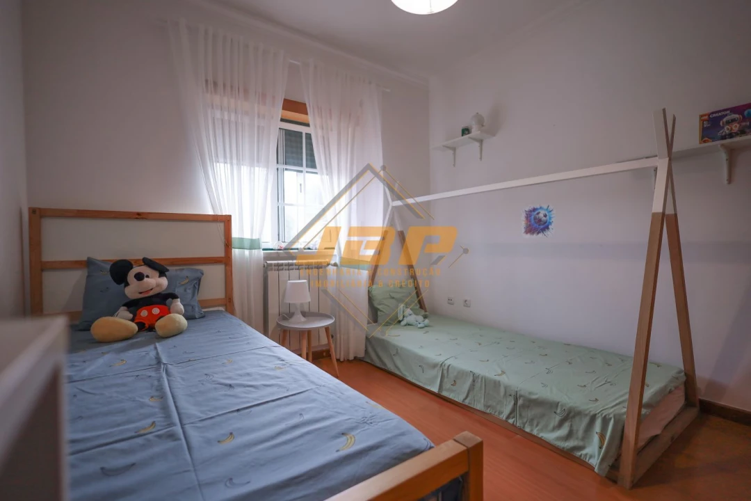 Moradia T4 para Venda em Alfeizerão Foto 18