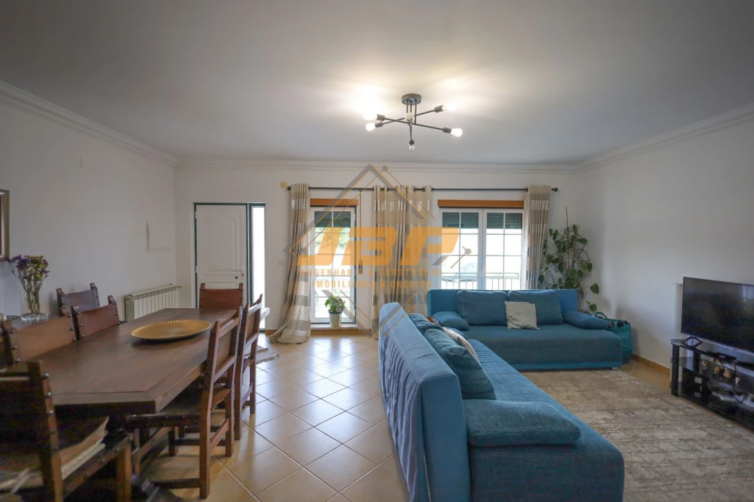 Moradia T4 para Venda em Alfeizerão Foto 8