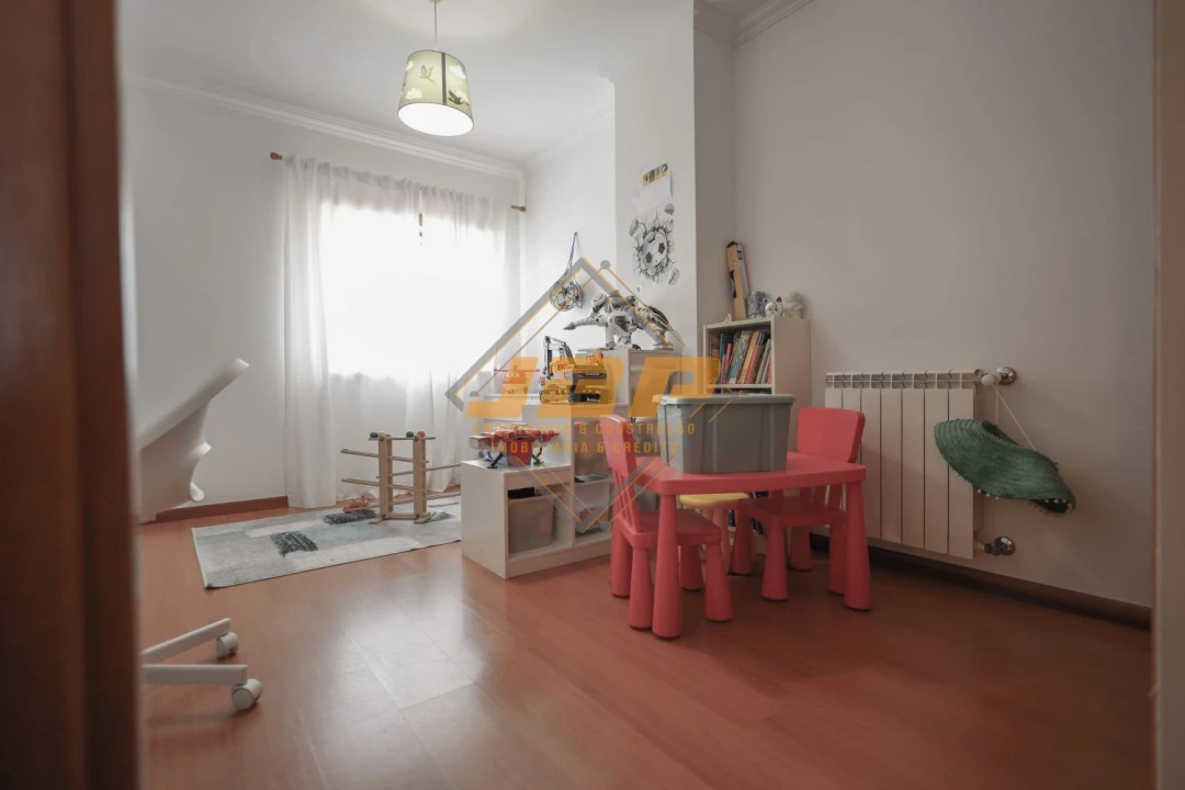 Moradia T4 para Venda em Alfeizerão Foto 20