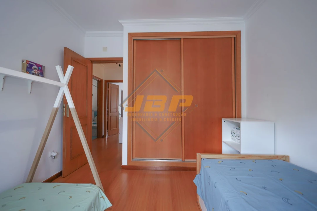 Moradia T4 para Venda em Alfeizerão Foto 19