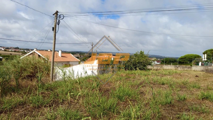 Garagem para Venda em Tornada e Salir do Porto Foto 28