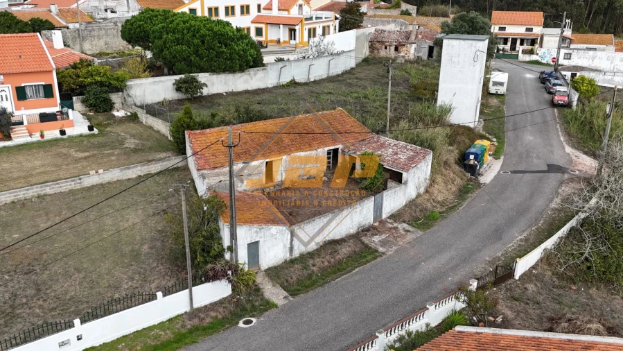 Garagem para Venda em Tornada e Salir do Porto Foto 7