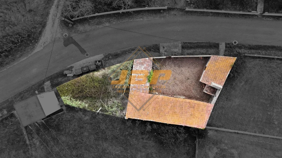 Garagem para Venda em Tornada e Salir do Porto Foto 3