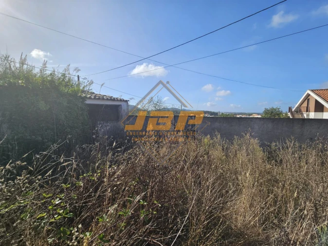 Garagem para Venda em Tornada e Salir do Porto Foto 22