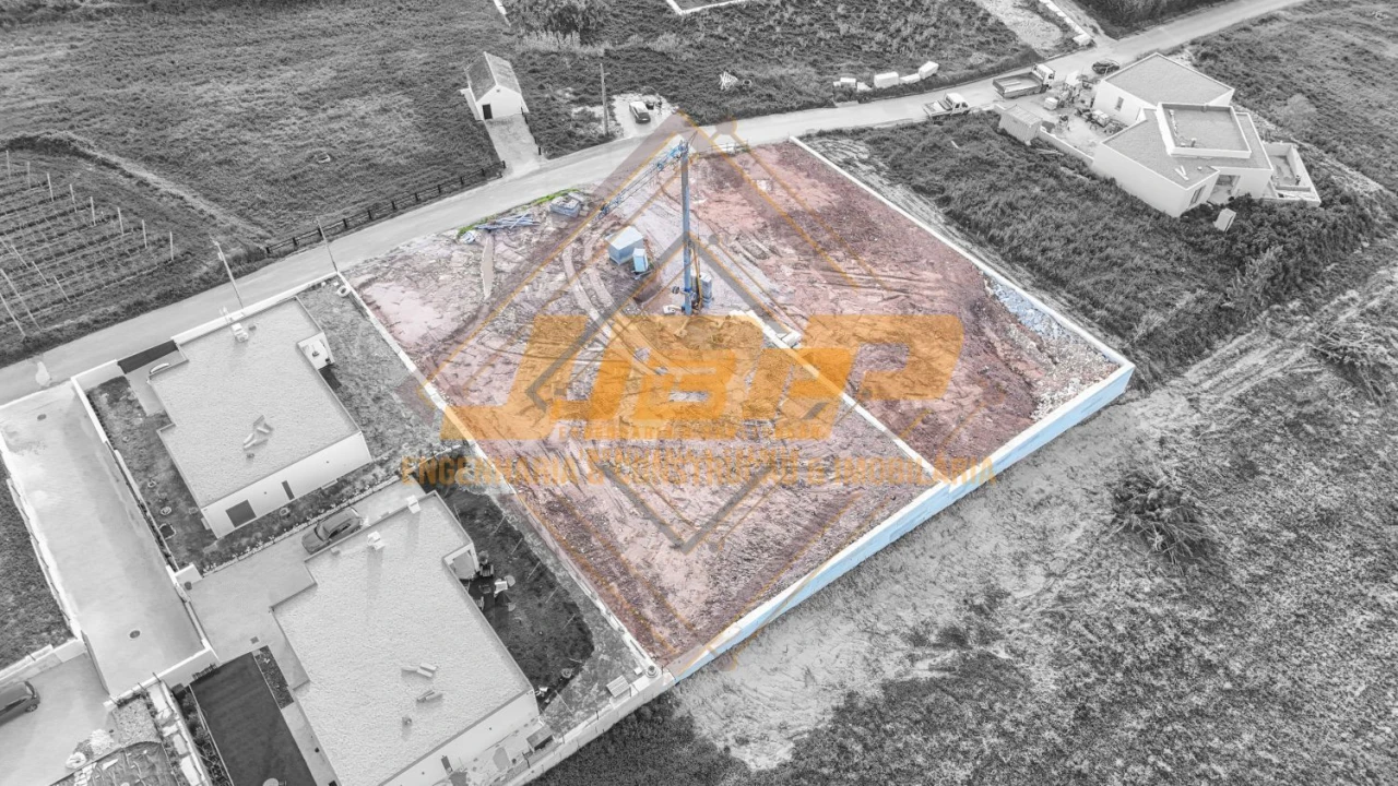 Moradia T3 para Venda em Alfeizerão Foto 20