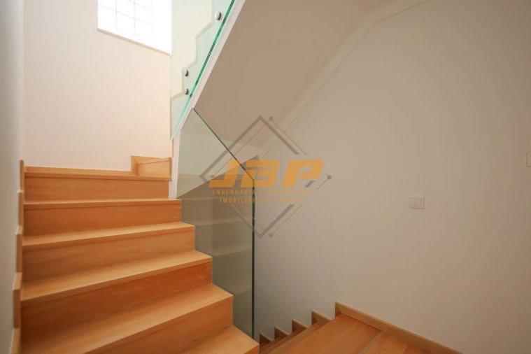 Moradia T1 para Venda em São Martinho do Porto Foto 10