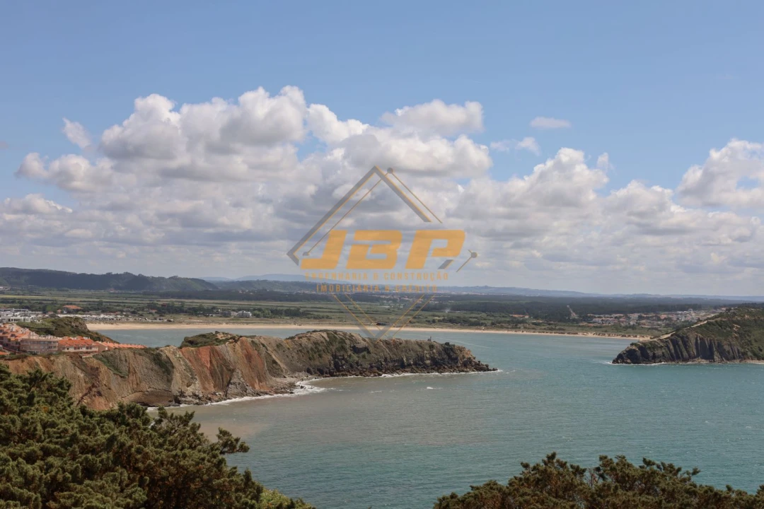 Moradia T1 para Venda em São Martinho do Porto Foto 14