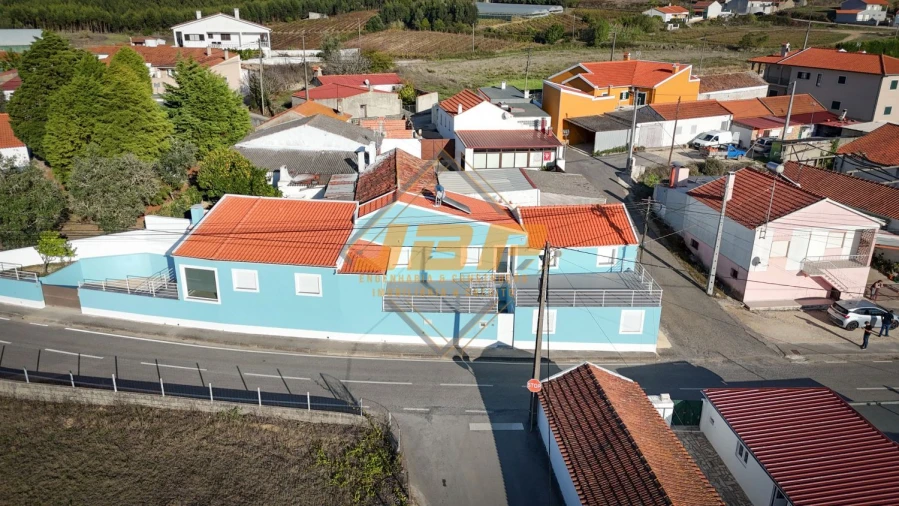 Moradia T3 para Venda em Maxial e Monte Redondo Foto 21