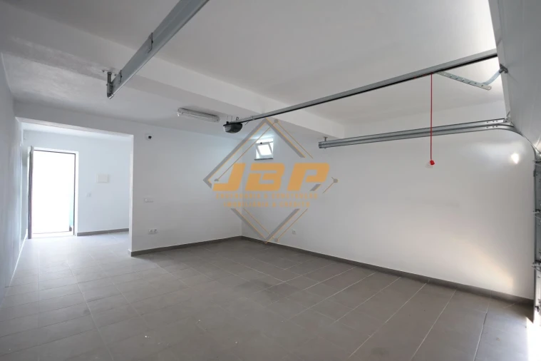 Moradia T3 para Venda em Maxial e Monte Redondo Foto 28