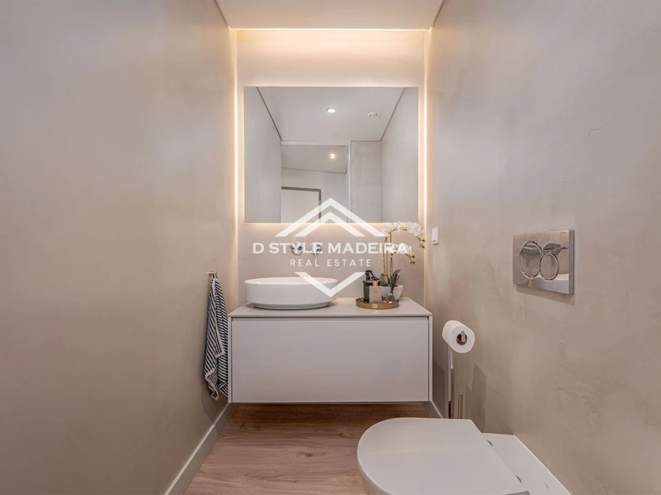 Apartamento T1 para Arrendamento em Calheta Foto 12