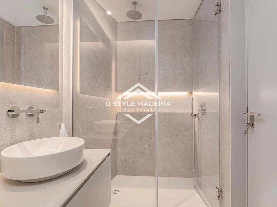 Apartamento T1 para Arrendamento em Calheta Foto 16