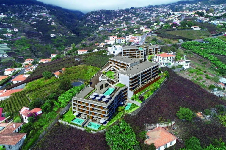 Apartamento T2 para Venda em Estreito de Camara de Lobos Foto 19