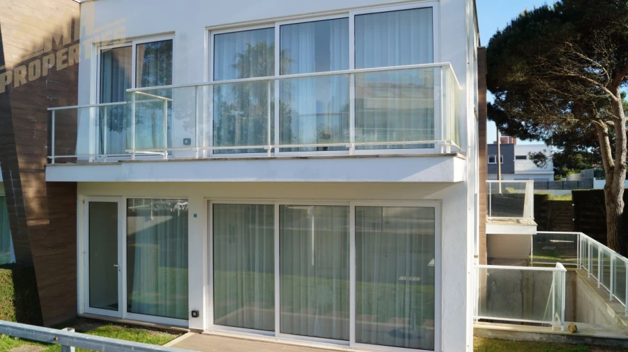 Moradia T3 para Venda em Vau Foto 3