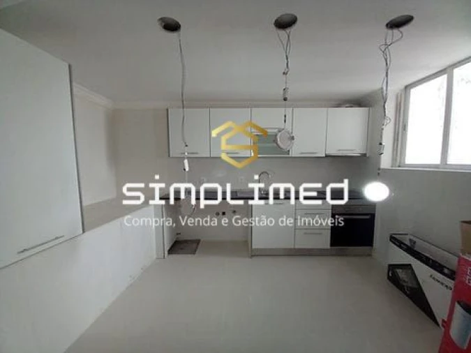 Moradia T3 para Venda em São Domingos de Rana Foto 4