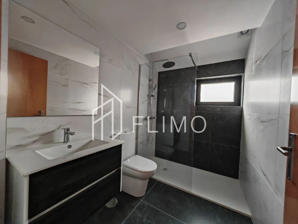 Apartamento T1 para Venda em Ovar, São João, Arada e São Vicente de Pereira Jusã Foto 3