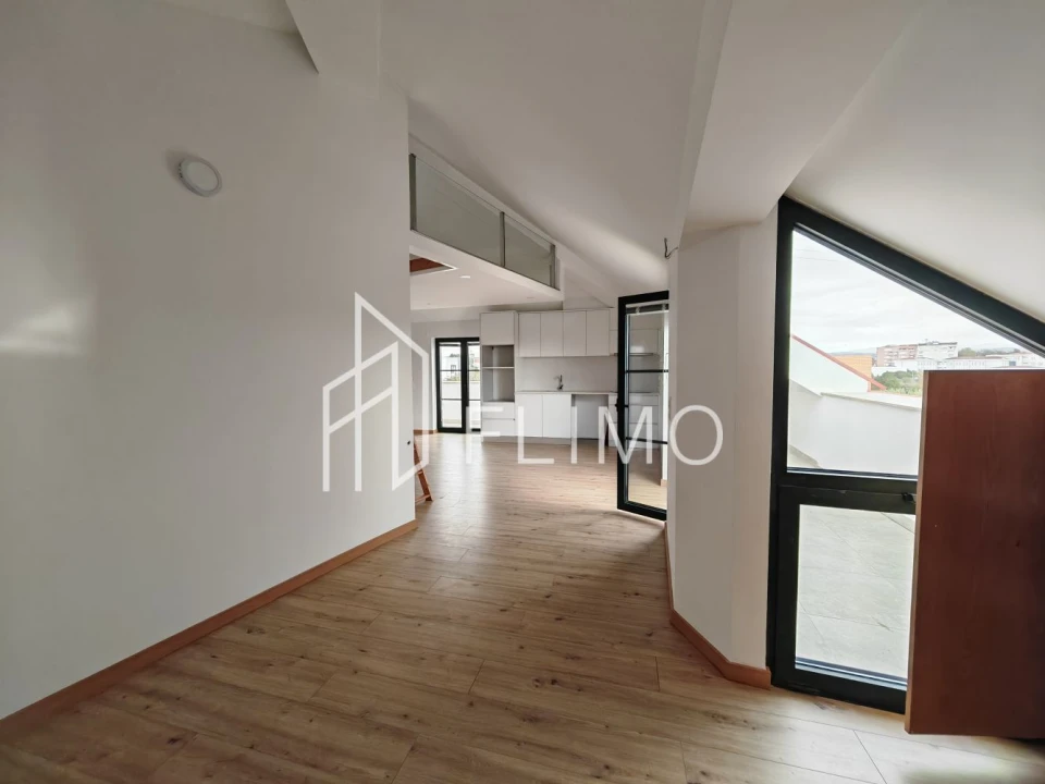 Apartamento T0 para Venda em Ovar, São João, Arada e São Vicente de Pereira Jusã Foto 7