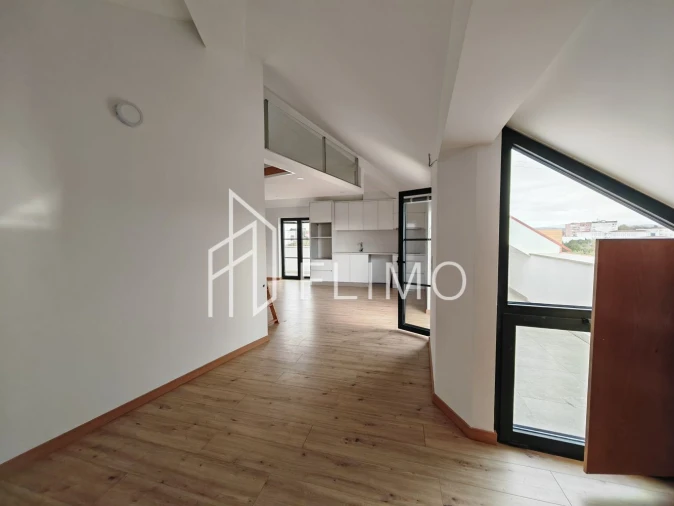 Apartamento T0 para Venda em Ovar, São João, Arada e São Vicente de Pereira Jusã Foto 7