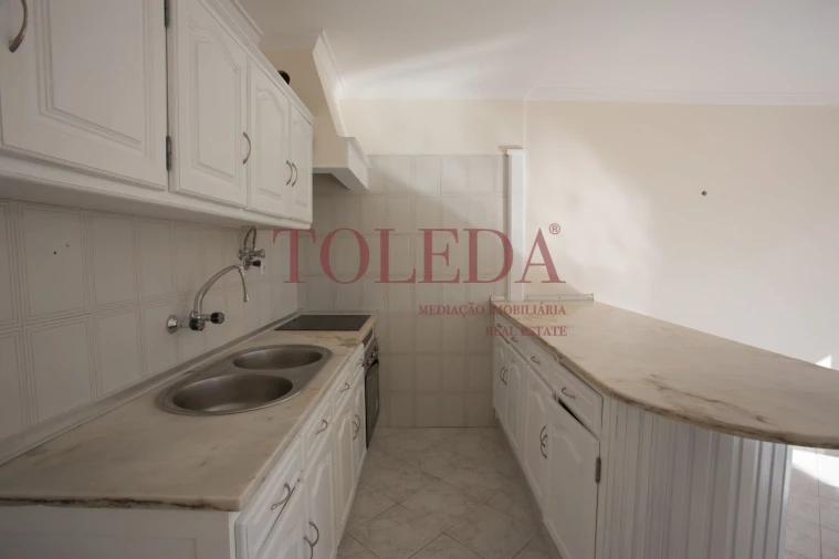 Apartamento T1 para Venda em São João das Lampas e Terrugem Foto 7