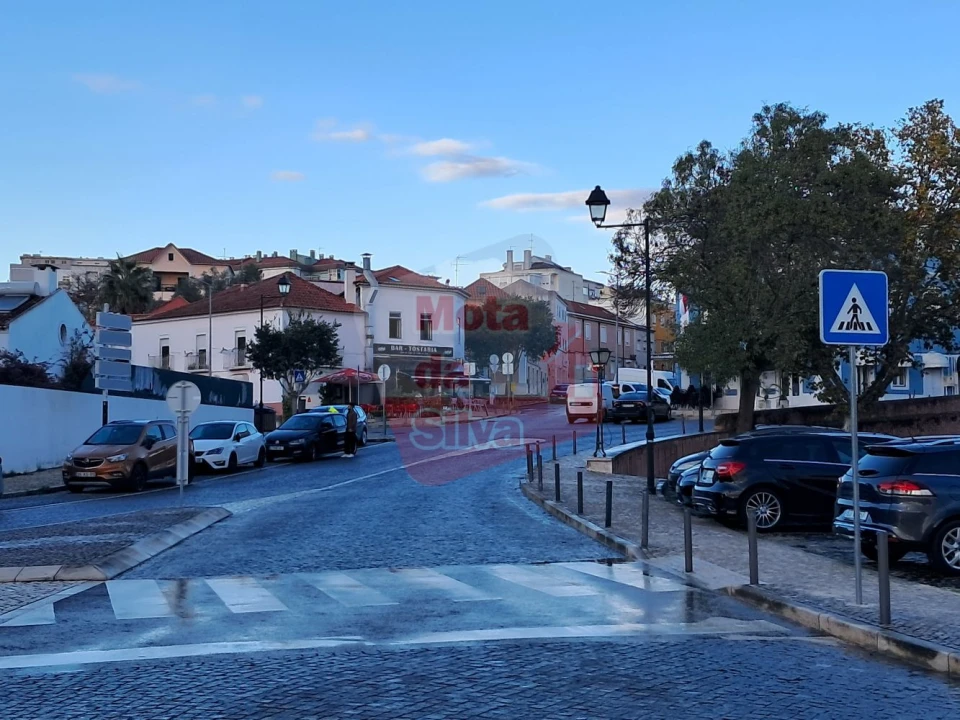 Apartamento T2 para Venda em Queluz e Belas Foto 2