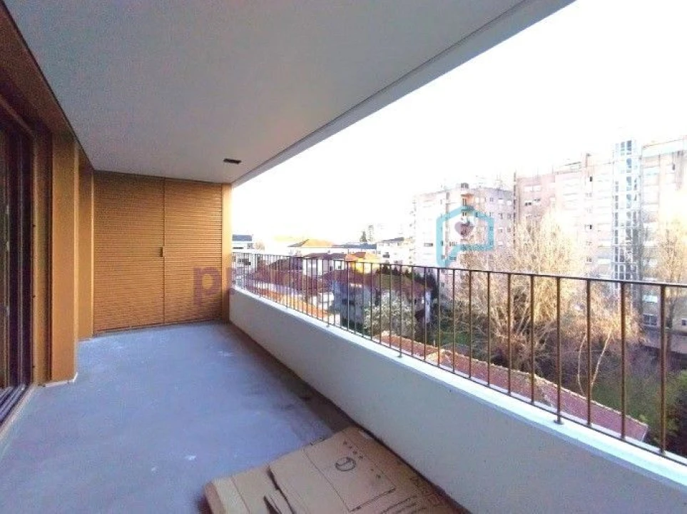 Apartamento T3 para Venda em Paranhos Foto 2