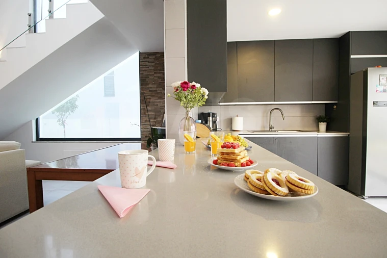 Moradia T5 para Venda em Vialonga Foto 1