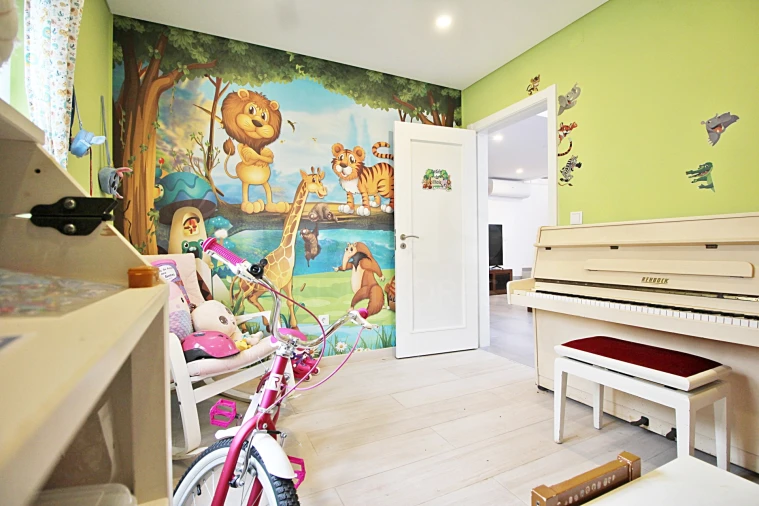 Moradia T5 para Venda em Vialonga Foto 12