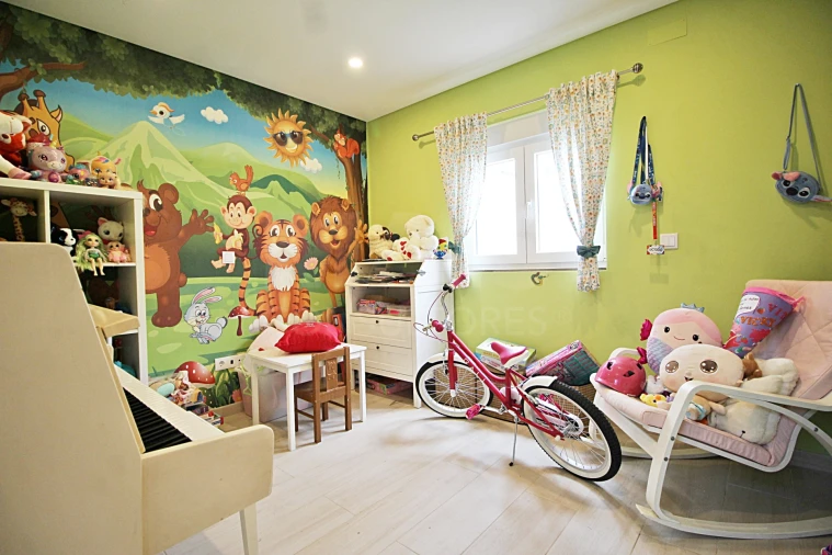 Moradia T5 para Venda em Vialonga Foto 11