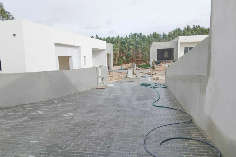 Moradia T4 para Venda em Leiria, Pousos, Barreira e Cortes Foto 8