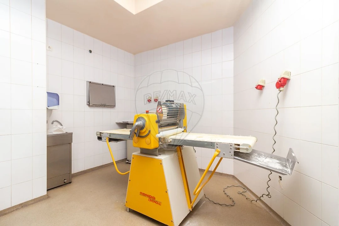 Negócio para Venda em Alhandra, São João dos Montes e Calhandriz Foto 14