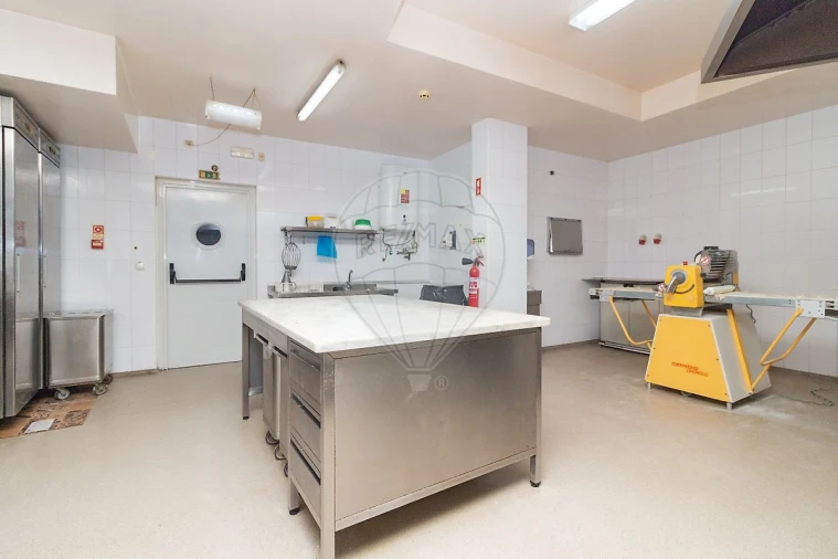 Negócio para Venda em Alhandra, São João dos Montes e Calhandriz Foto 15