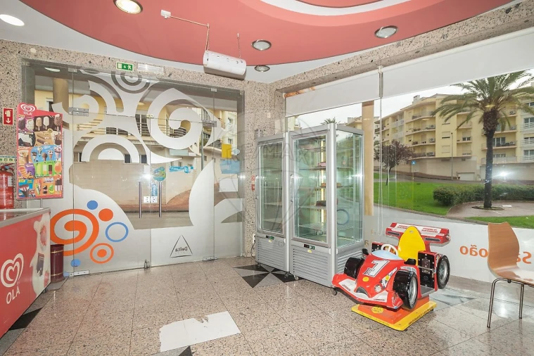 Negócio para Venda em Alhandra, São João dos Montes e Calhandriz Foto 30