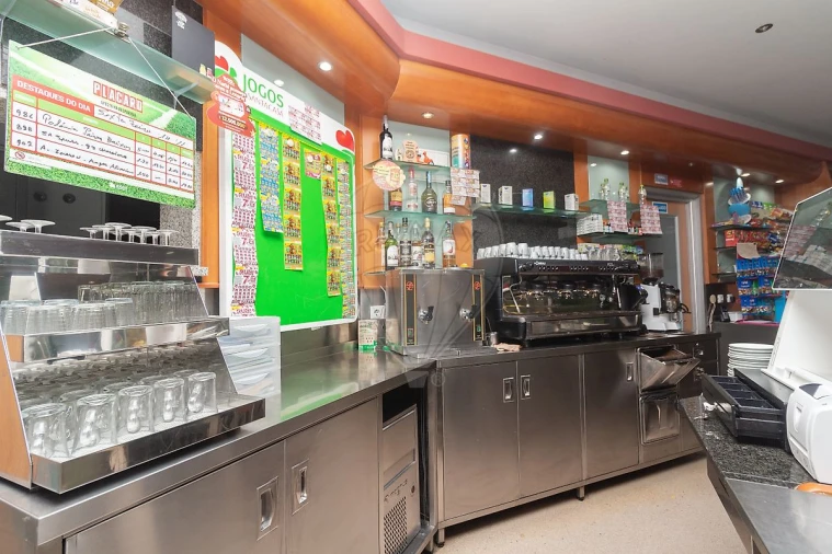 Negócio para Venda em Alhandra, São João dos Montes e Calhandriz Foto 27