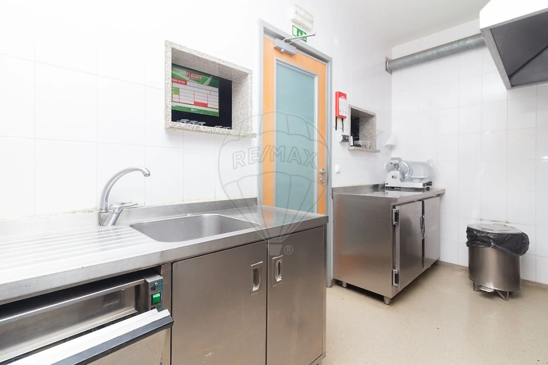 Negócio para Venda em Alhandra, São João dos Montes e Calhandriz Foto 41