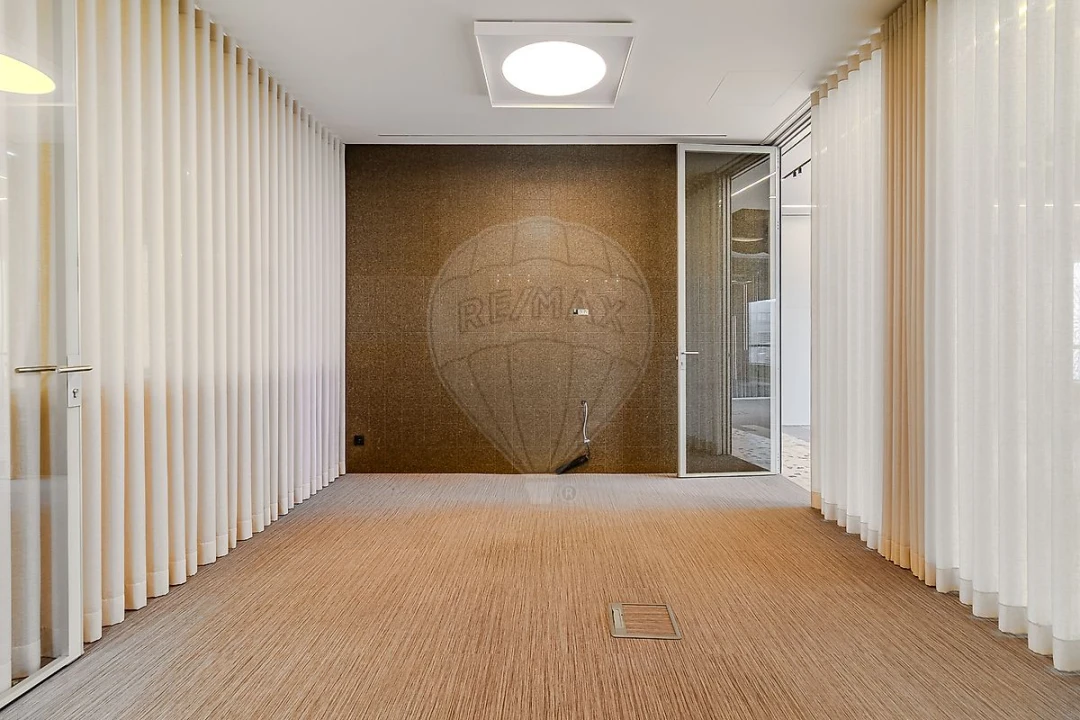 Loja para Arrendamento em Matosinhos e Leça da Palmeira Foto 7