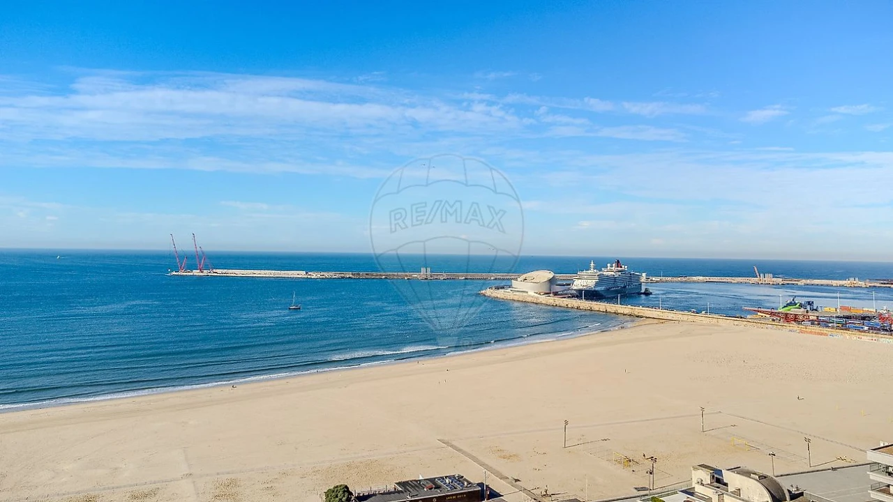 Loja para Venda em Matosinhos e Leça da Palmeira Foto 3