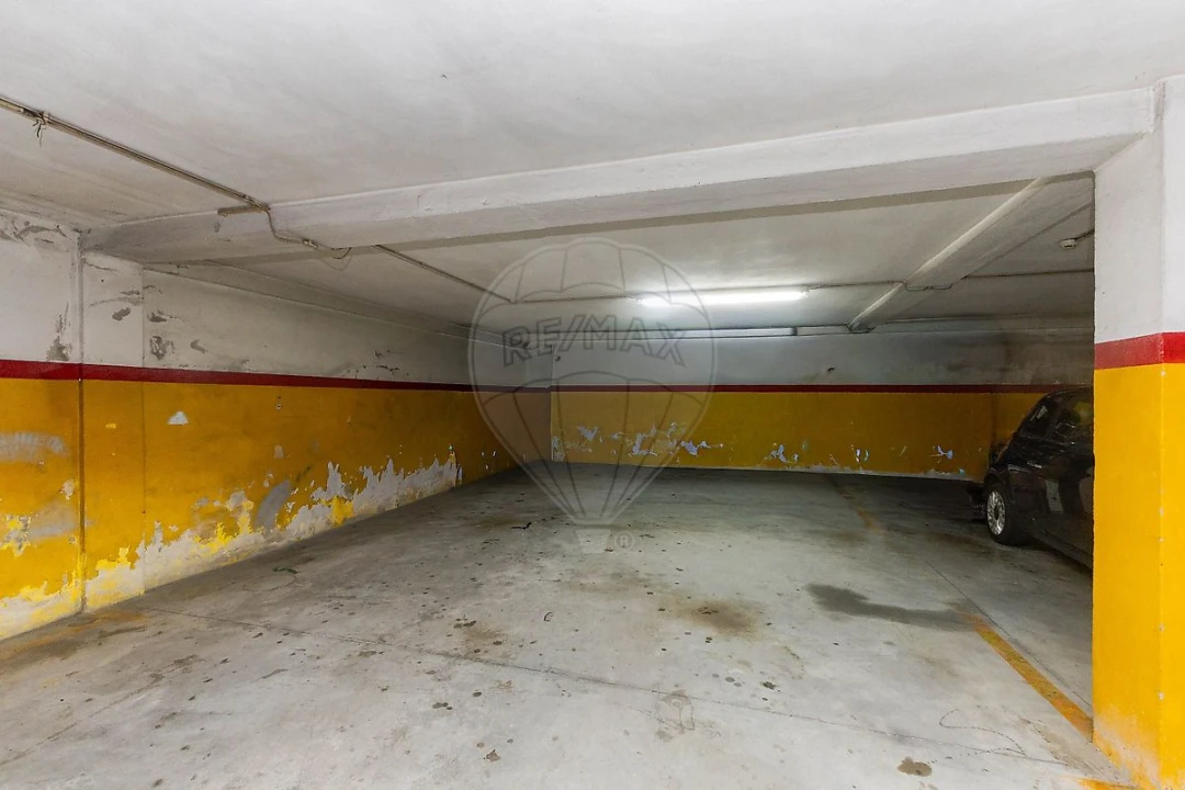 Apartamento T2 para Venda em Vilar de Andorinho Foto 23