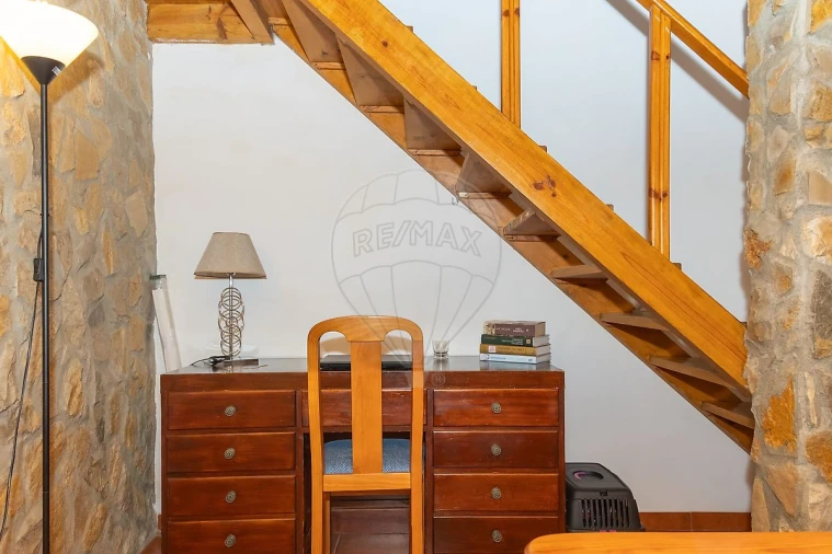 Moradia T2 para Venda em Azueira e Sobral da Abelheira Foto 10